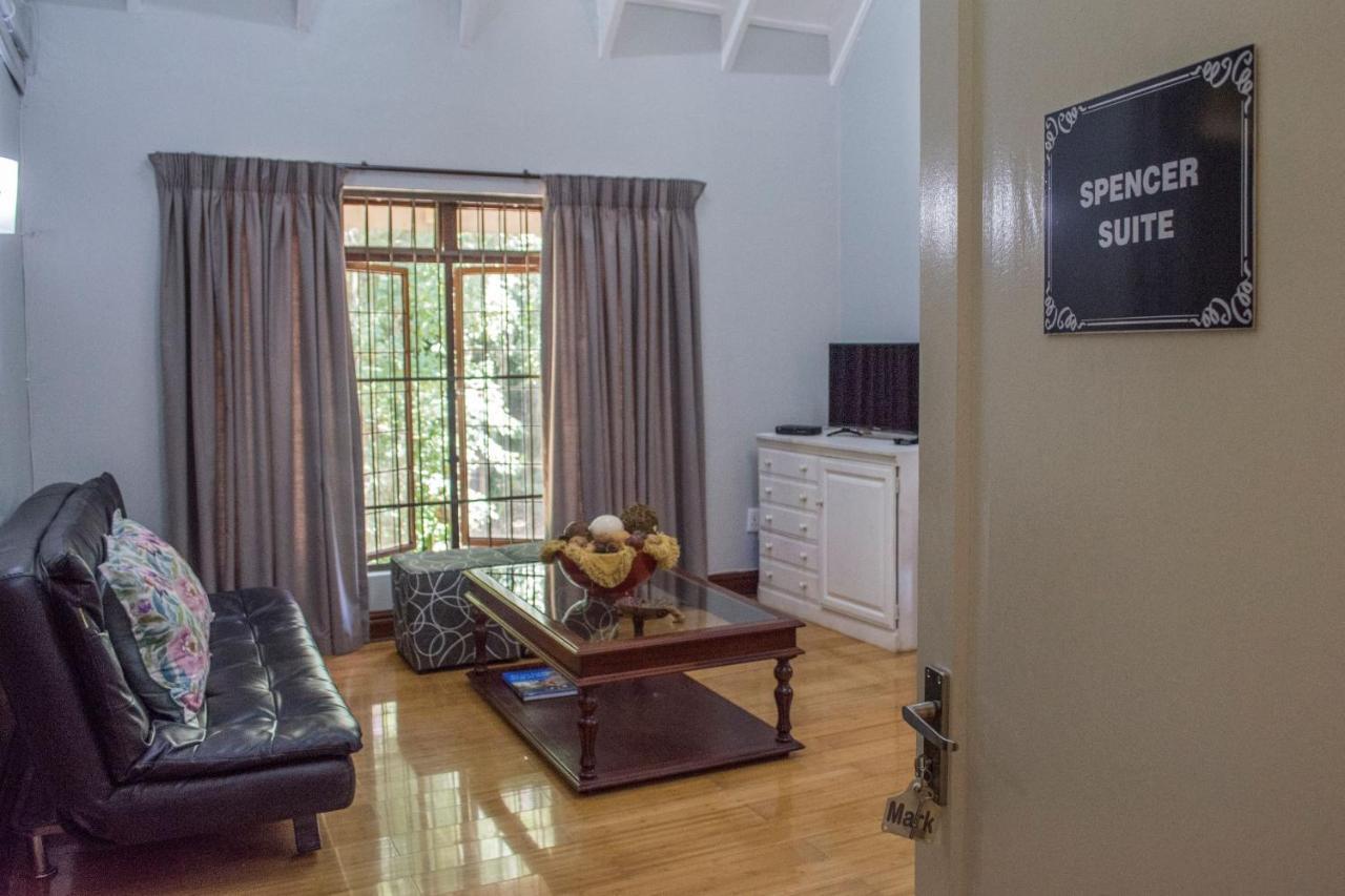 Churchill House Hillcrest Dış mekan fotoğraf